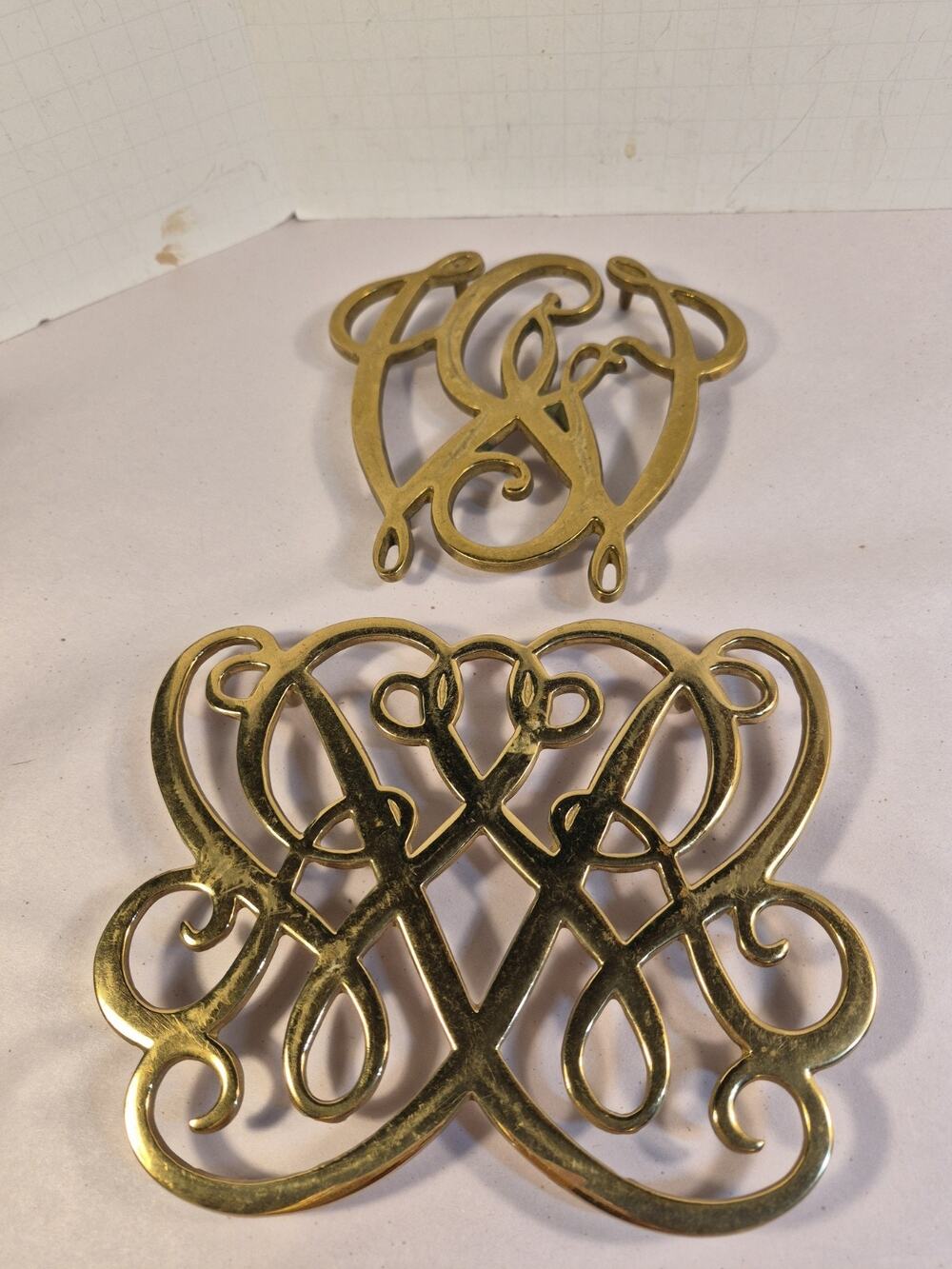 2 Colonial Williamsburg Geo. Washington Cypher Brass Trivets 1983 Cottage Core